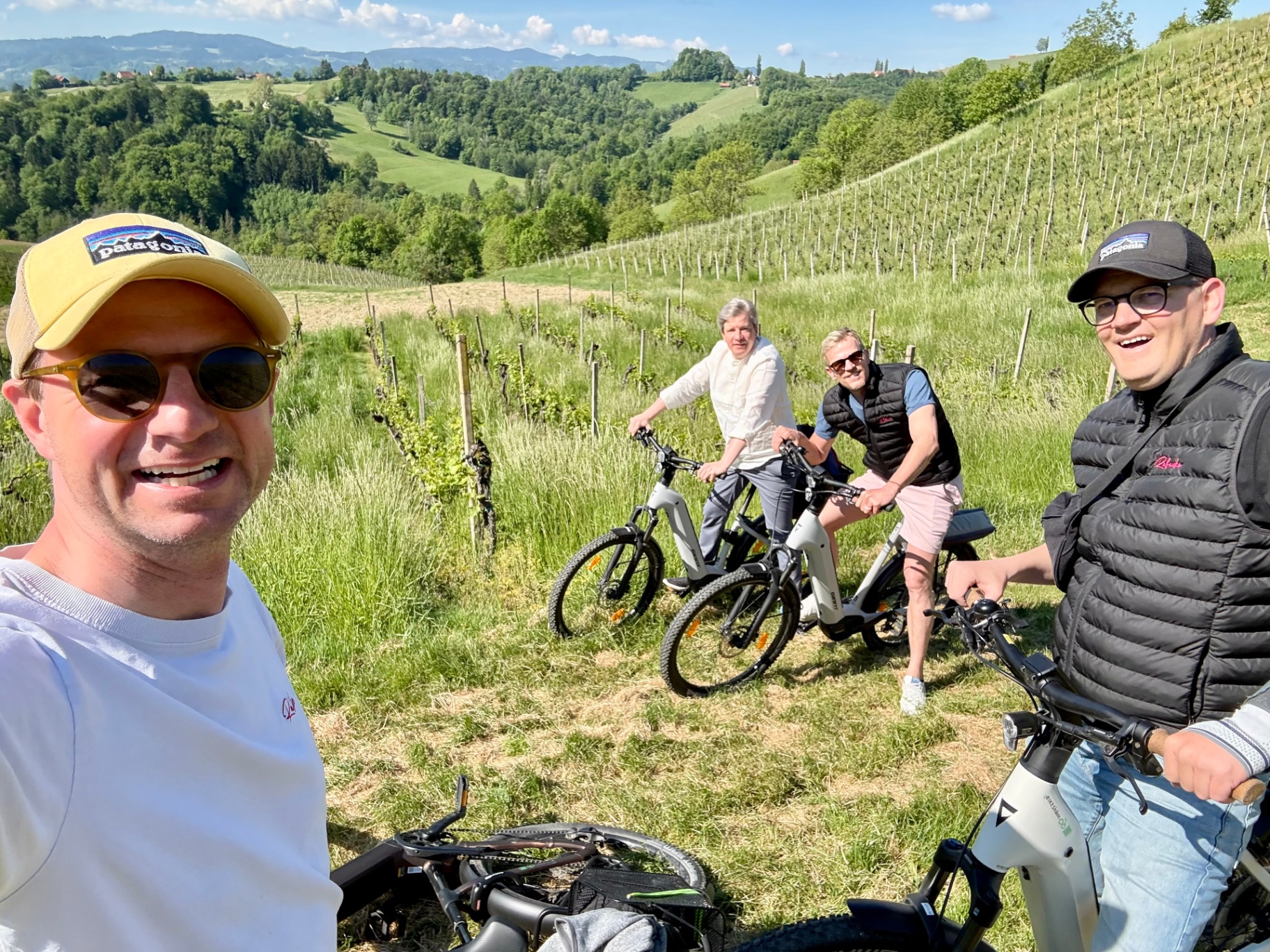 Die Rabauken auf E-Bike-Tour durch die Weinberge